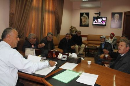 محافظة جنين تتسلم شكوى من مزارعي السيلة الحارثية إثر قيام البلدية بتجريف الأشجار والمحاصيل الزراعية في أراضيهم